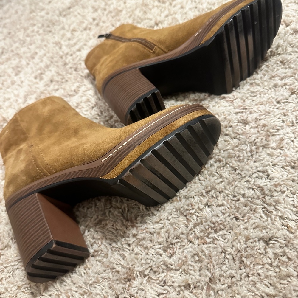 Steve Madden Sloanne Platform Bootie in Cognac Suede 7M - Picture 3 of 7